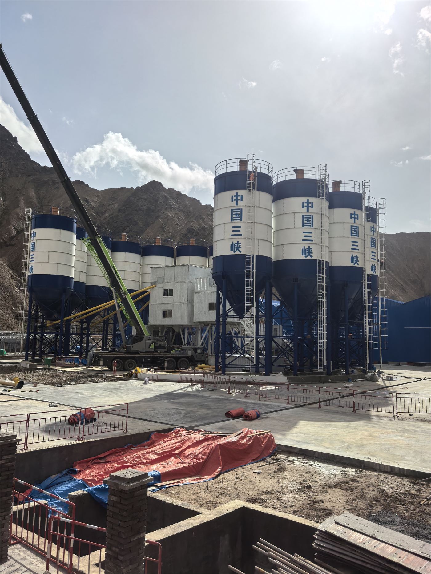 Representative bolted cement silo project image
